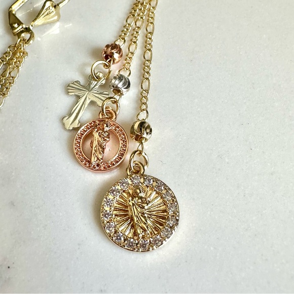 2/$30🌵 Religious Icon Earrings Virgin Mary Chain Dangle Delicate Jewelry NEW - Picture 4 of 8